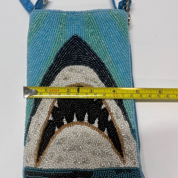 SOLD OUT - Beaded Shark Design Crossbody Club Bag - Picture 13 of 15